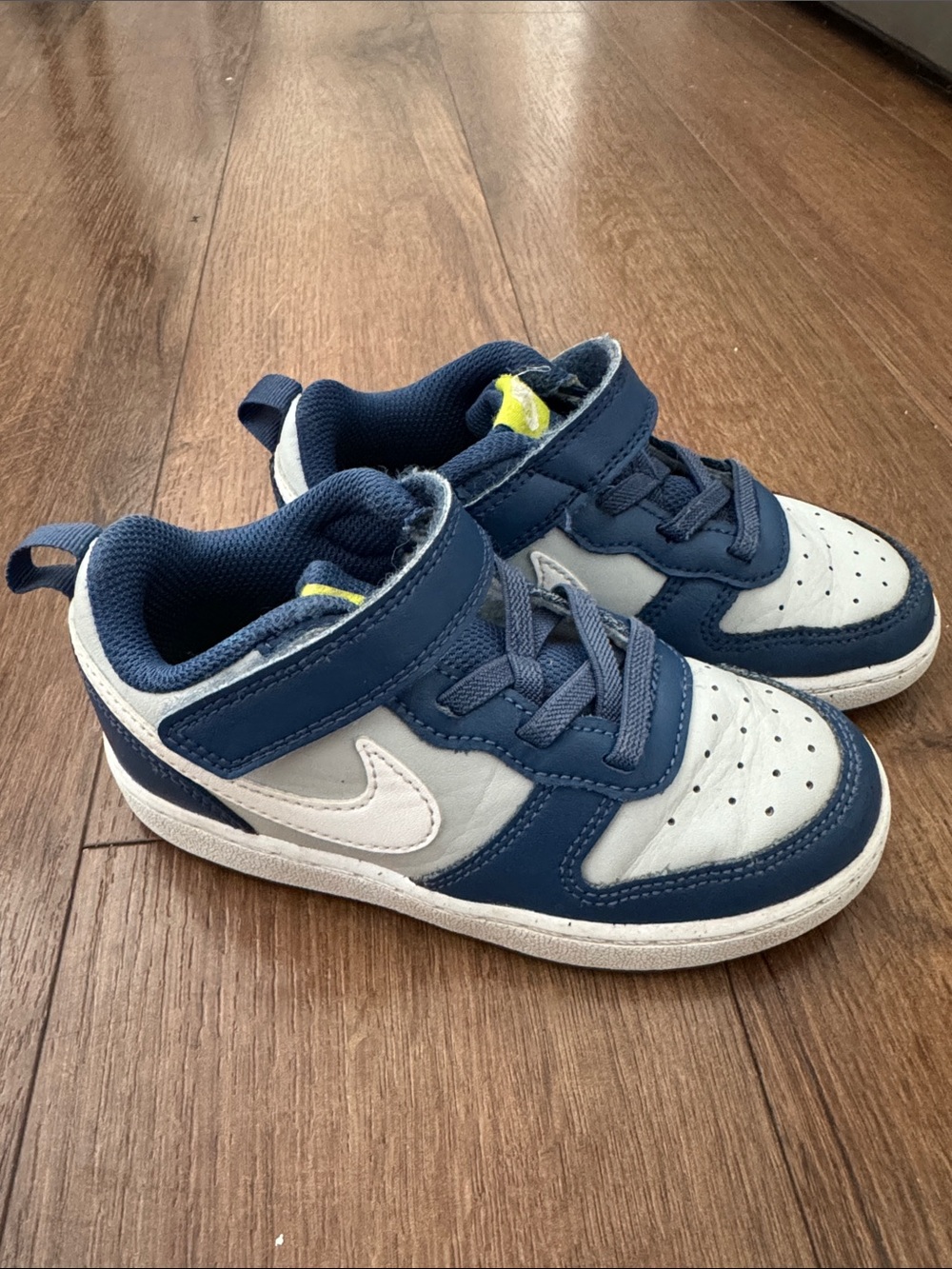 Nike Dunks | Navy, Gray, and White | 9C